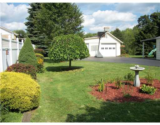 309 Aiken Road New Castle, PA 16101 - Photo 2 of 13 Yard/Garden.