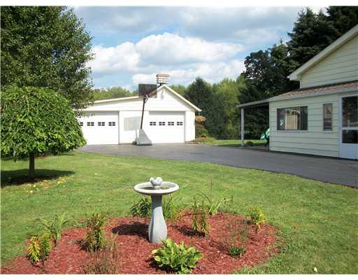 309 Aiken Road New Castle, PA 16101 - Photo 4 of 13 Patio/Deck.