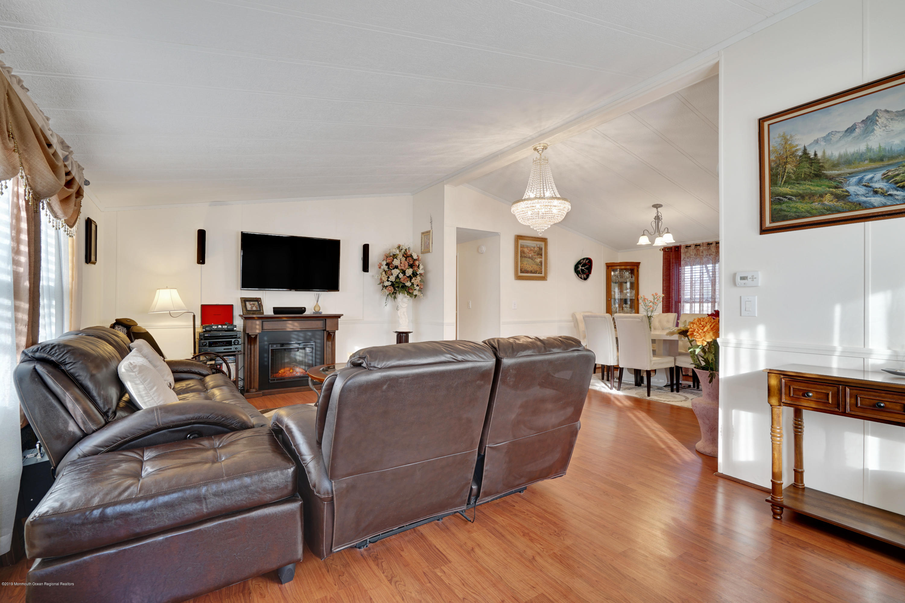 163 Village Road Morganville, NJ 07751 - Photo 12 of 33 dsc07911-dsc07915