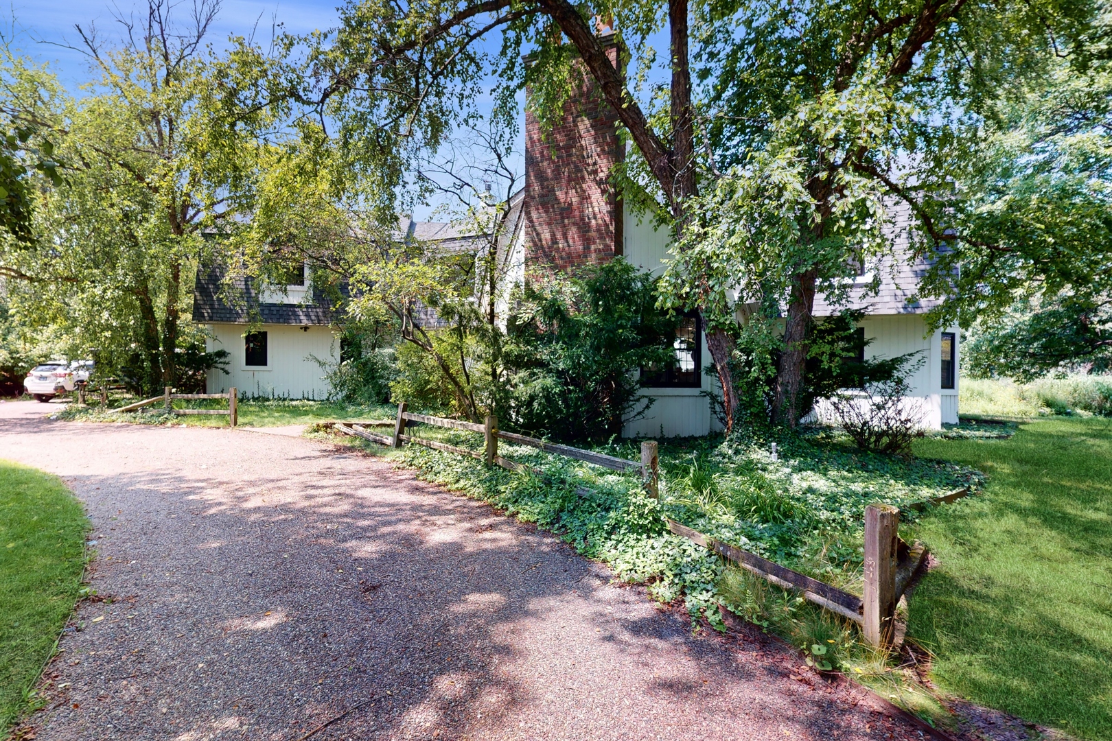 1406 Grant Road Northbrook, IL 60062 - Photo 2 of 39