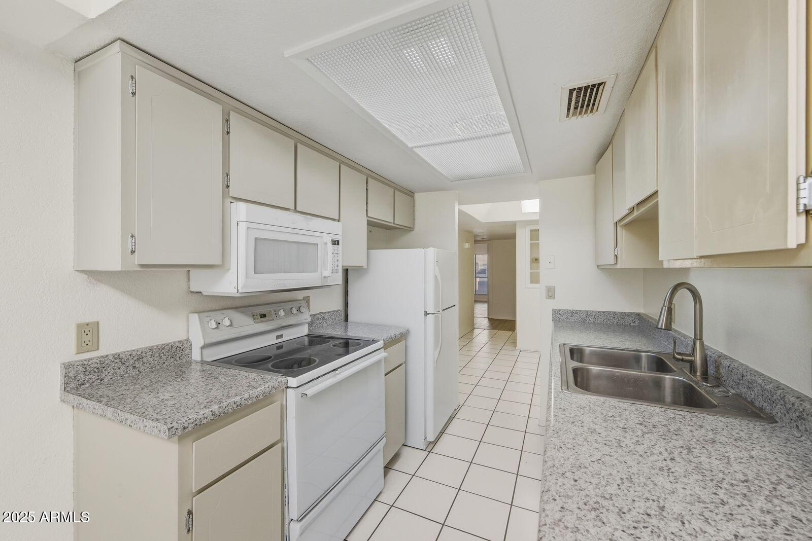 6120 East Augusta Circle Mesa, AZ 85215 - Photo 11 of 31 15