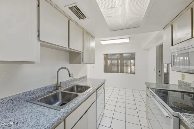 $1,700 | 6120 East Augusta Circle, Mesa, AZ 85215