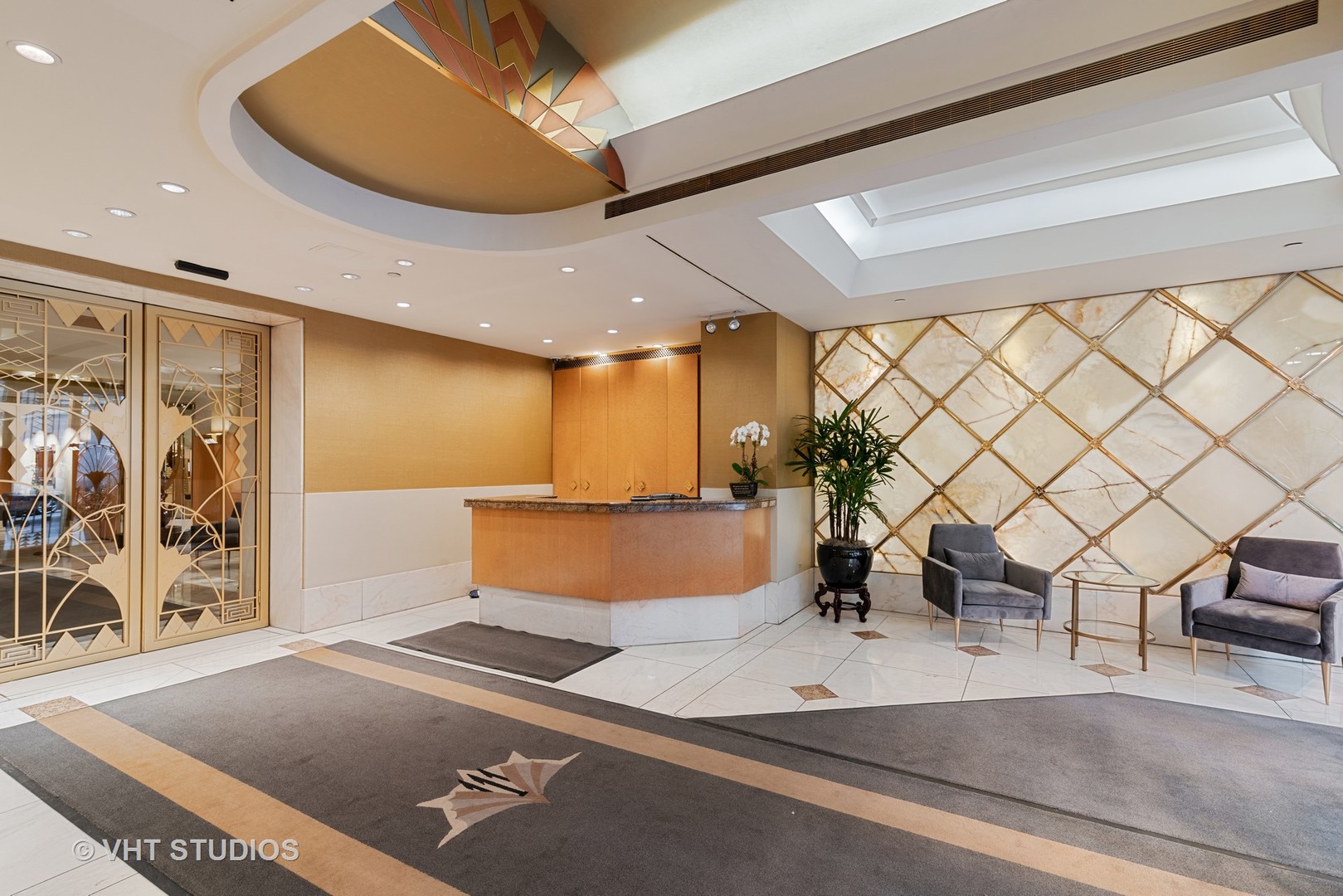 111 East Chestnut Street, Unit 43A Chicago, IL 60611 - Photo 2 of 29