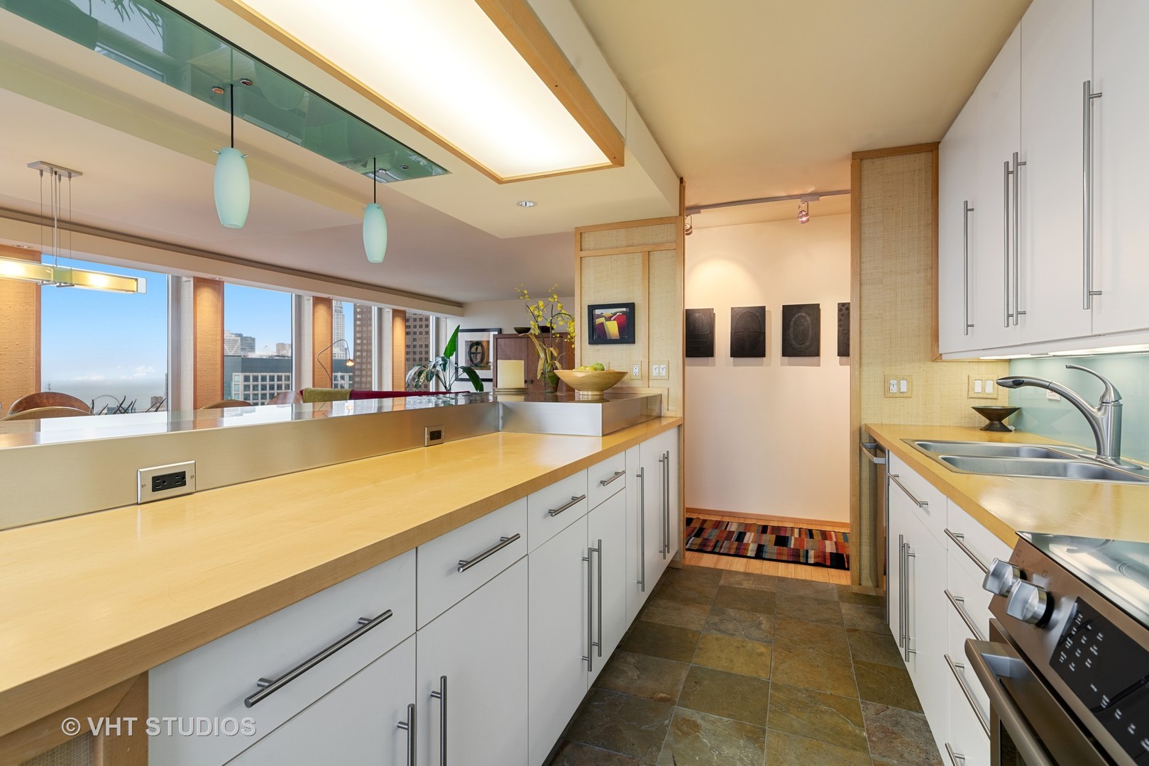 111 East Chestnut Street, Unit 43A Chicago, IL 60611 - Photo 11 of 29