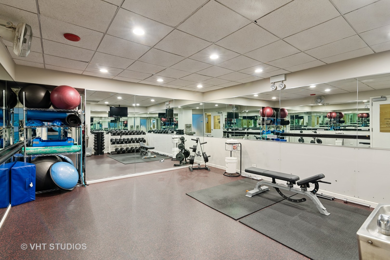 111 East Chestnut Street, Unit 43A Chicago, IL 60611 - Photo 26 of 29