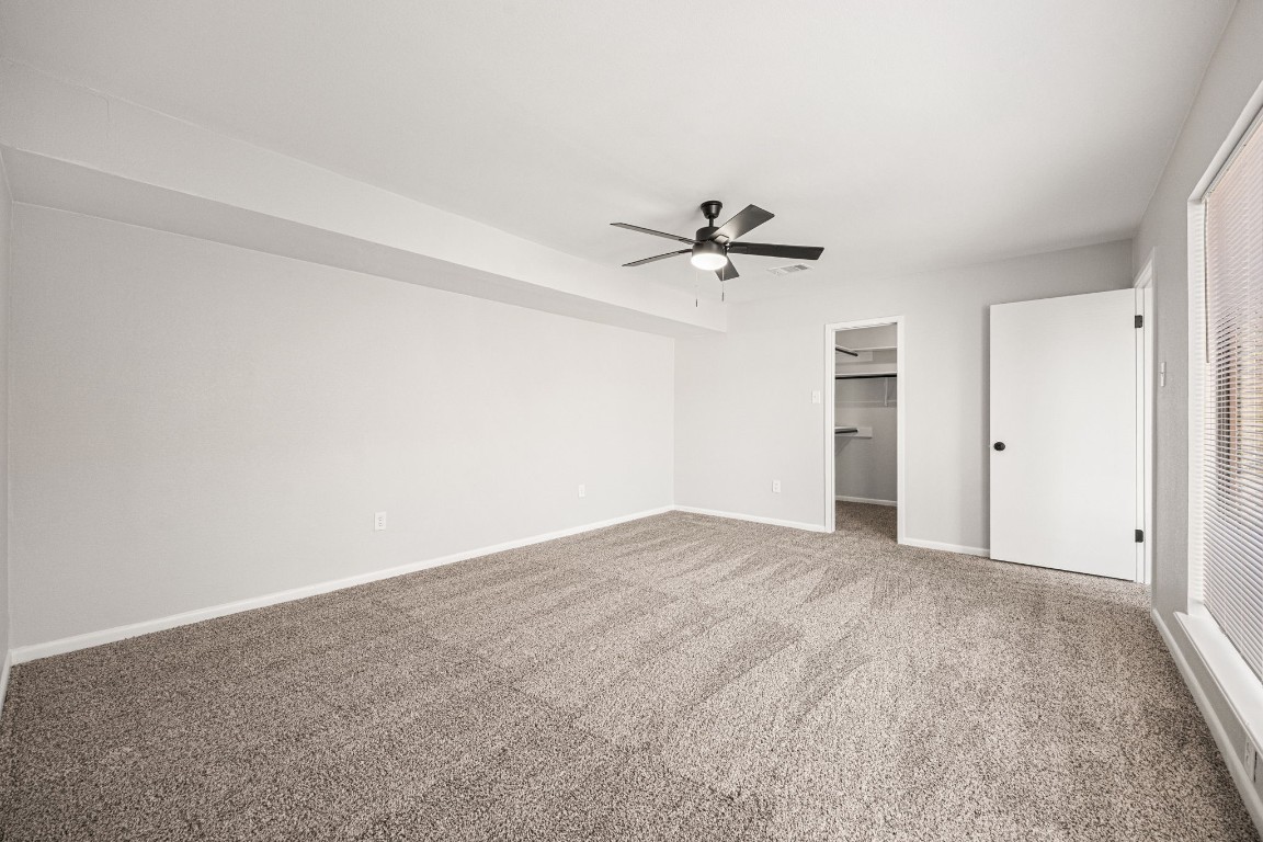 15686 Barkers Landing Road Houston, TX 77079 - Photo 22 of 32 Primary Suite view #2