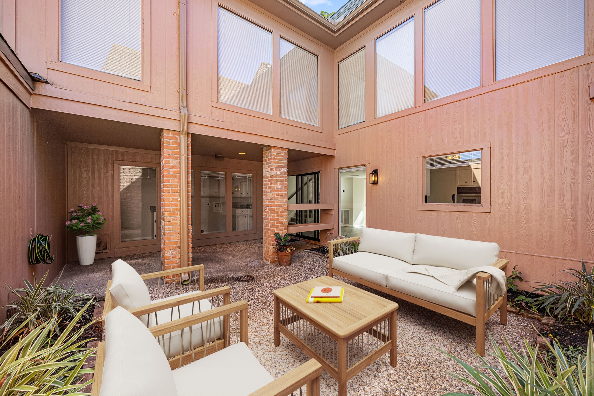 15686 Barkers Landing Road Houston, TX 77079 - Photo 28 of 32 a outdoor living space with patio furniture