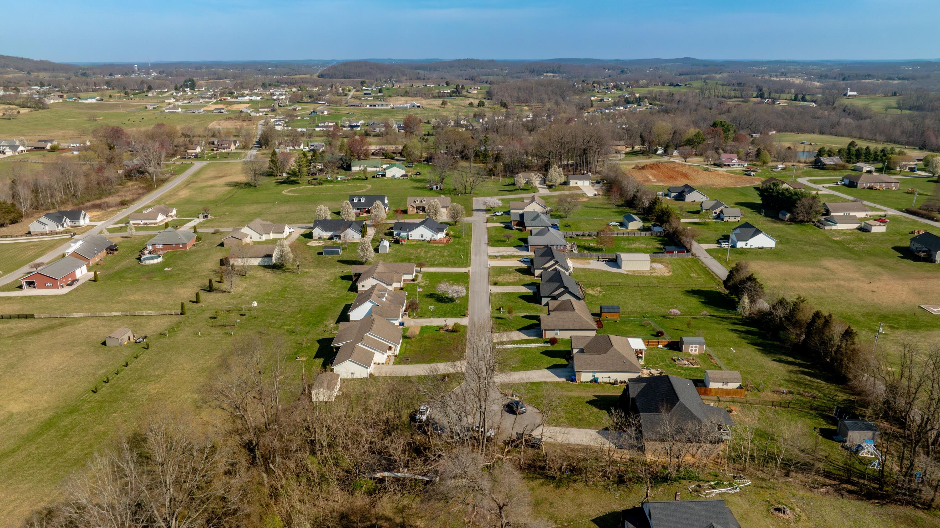 149 Independence Way Science Hill, KY 42553 - Photo 6 of 34 6