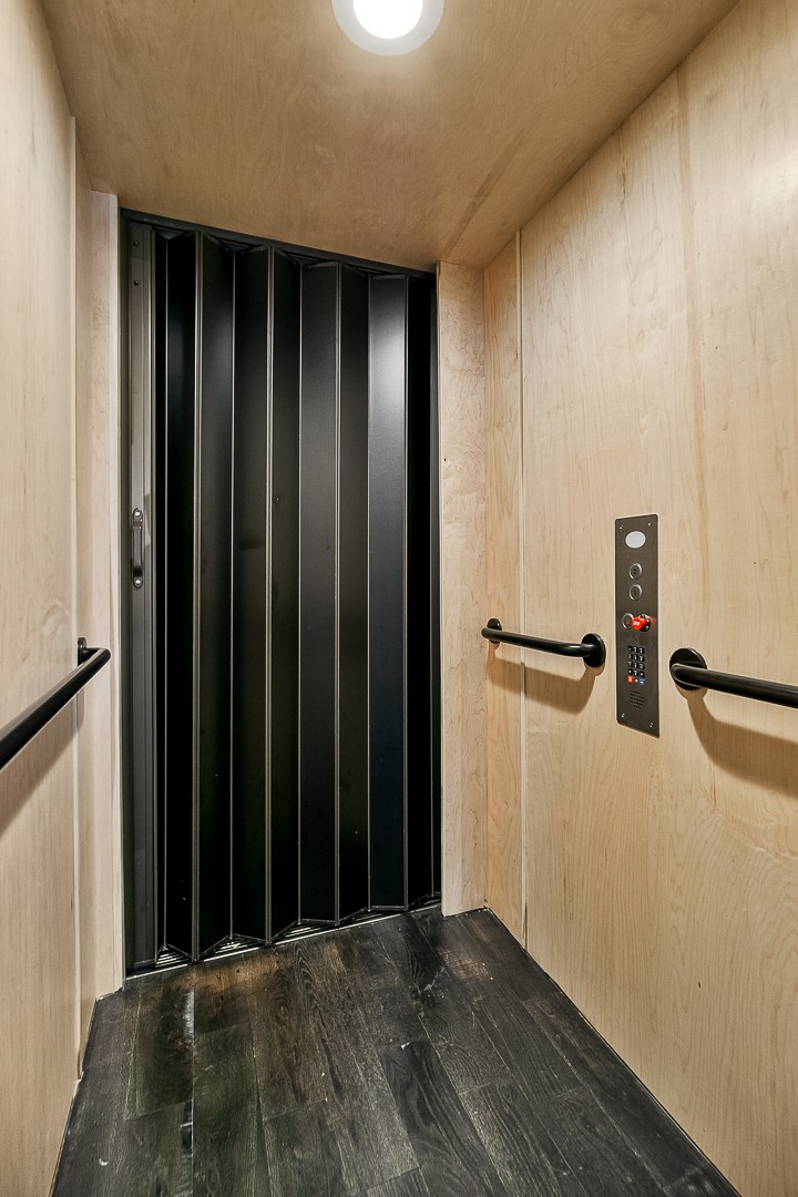 1180 Mt Vernon Road Cookeville, TN 38501 - Photo 17 of 48 a view of a hallway