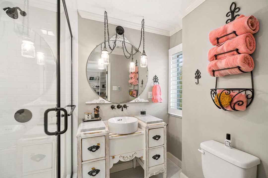 1180 Mt Vernon Road Cookeville, TN 38501 - Photo 21 of 48 a bathroom with a sink mirror and vanity