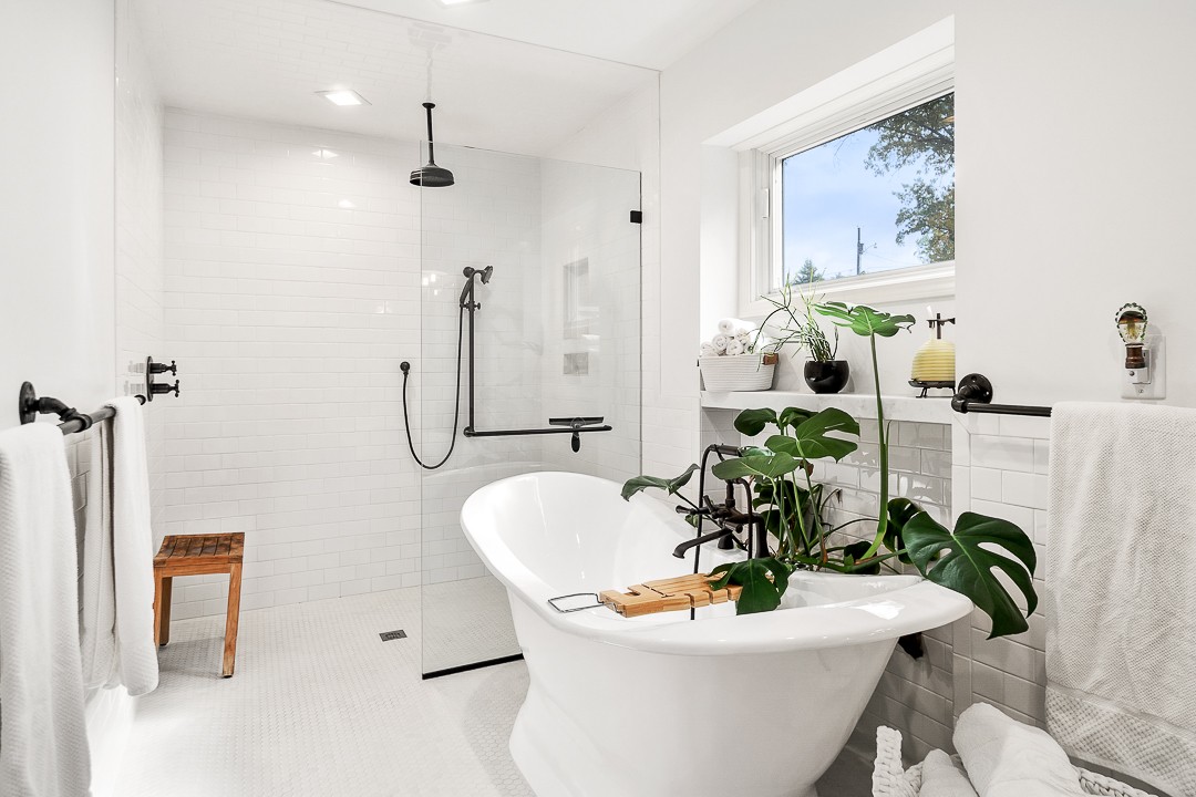 1180 Mt Vernon Road Cookeville, TN 38501 - Photo 24 of 48 a dining room with furniture and potted plant