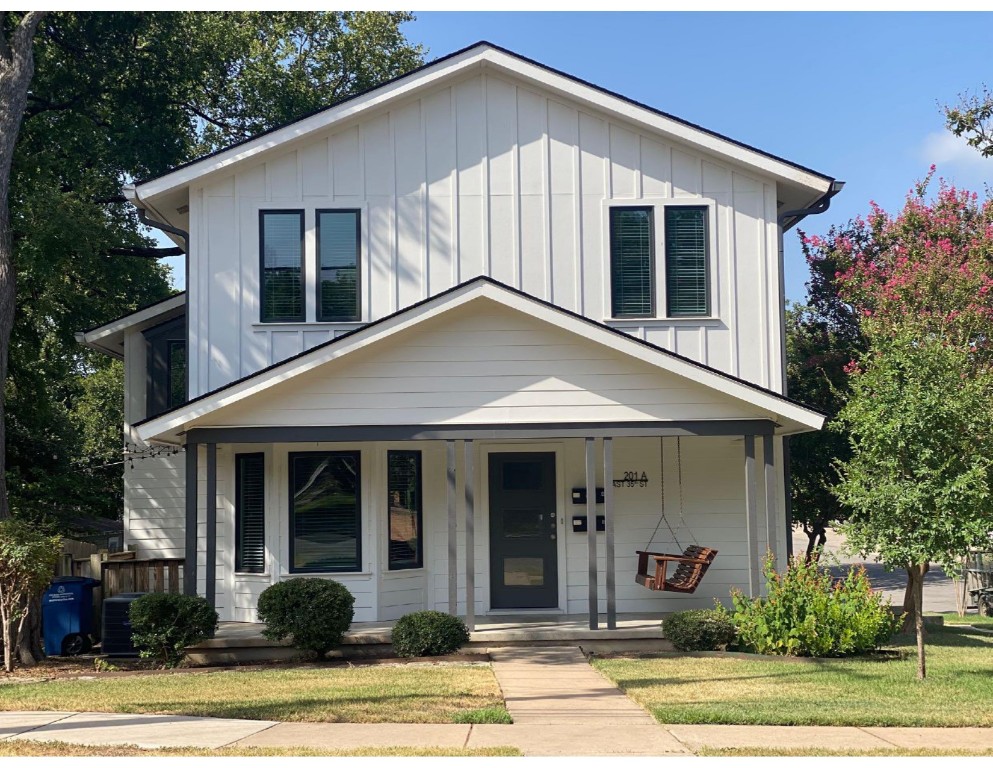 201 East 35th Street, Unit A Austin, TX 78705 - Photo 2 of 25 a front view of a house with garden