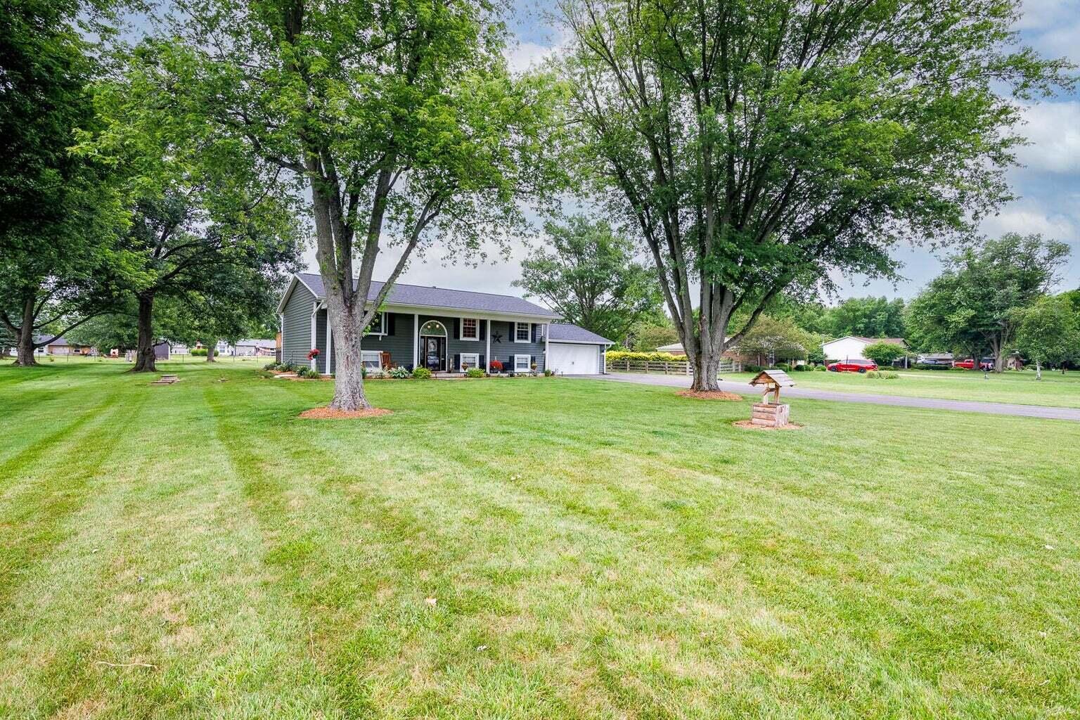 3740 Ronda Court Springfield, OH 45502 - Photo 3 of 21