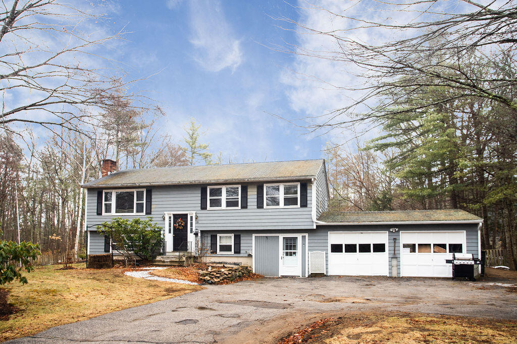176 Mountain Road Cape Neddick, ME 03902 - Photo 1 of 40 176 Mountain Road