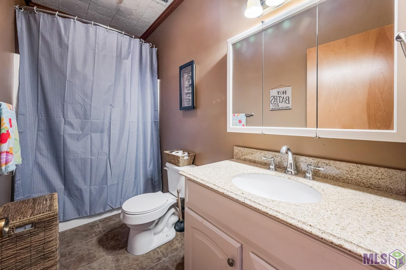 2027 Brady Road, Unit B Theriot, LA 70397 - Photo 12 of 16