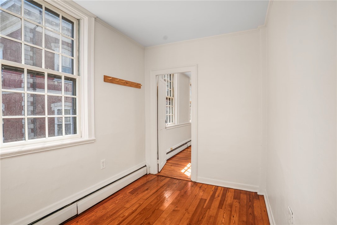 14 Elm Street Newport, RI 02840 - Photo 17 of 41