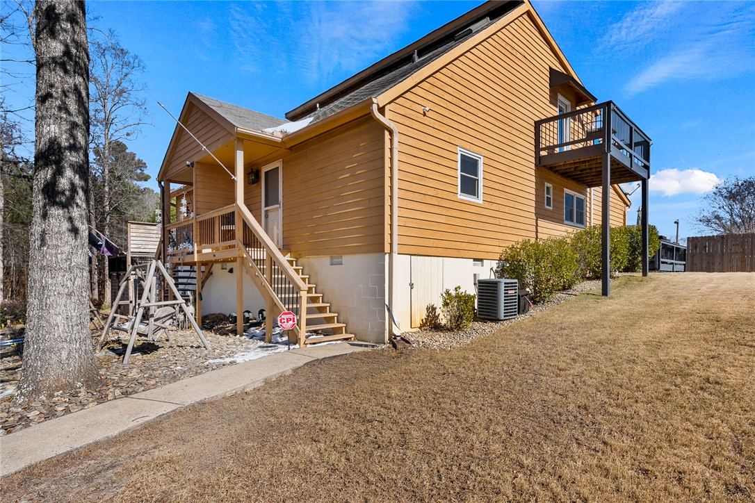 100 Harbor Drive Anderson, SC 29625 - Photo 5 of 47