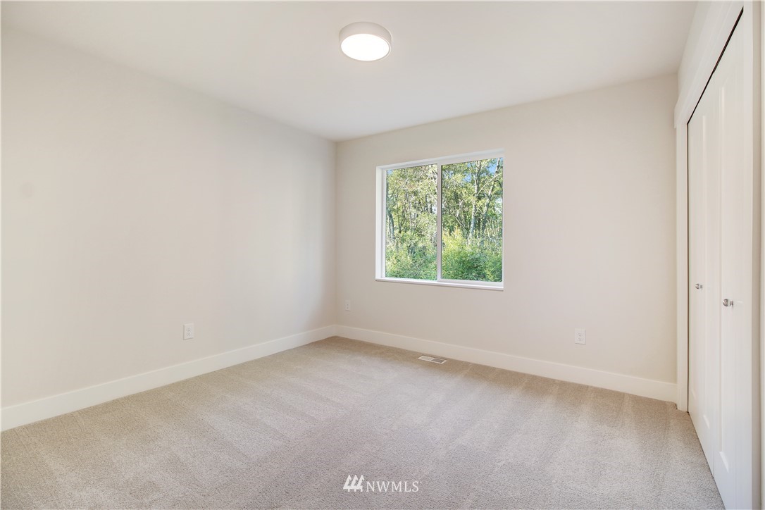 6120 Northeast 2nd Lane Renton, WA 98059 - Photo 22 of 23 Gallery Image 22