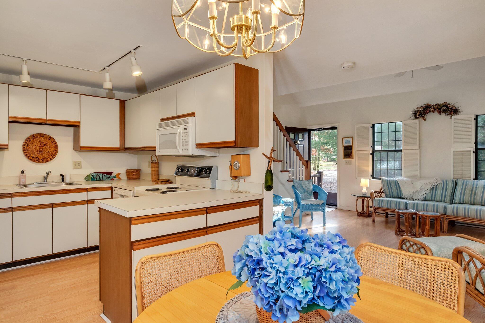 109 Nobadeer Road Centerville, MA 02632 - Photo 9 of 36
