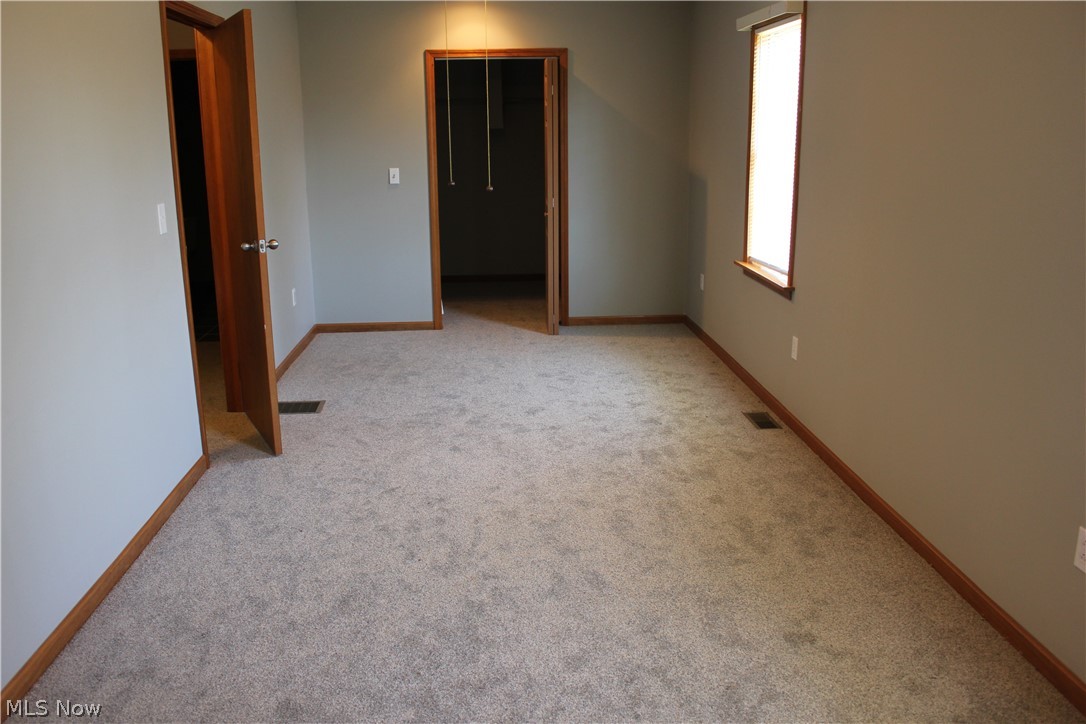 3611 Bloomfield Road Cambridge, OH 43725 - Photo 13 of 23 Gallery Image 13