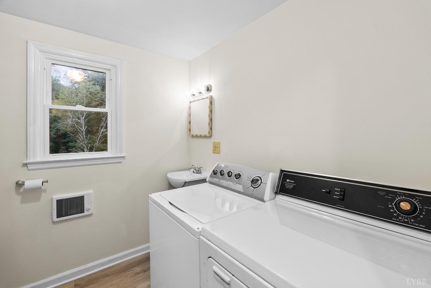 1391 Boxwood Farm Road Amherst, VA 24521 - Photo 18 of 37 Gallery Image 18