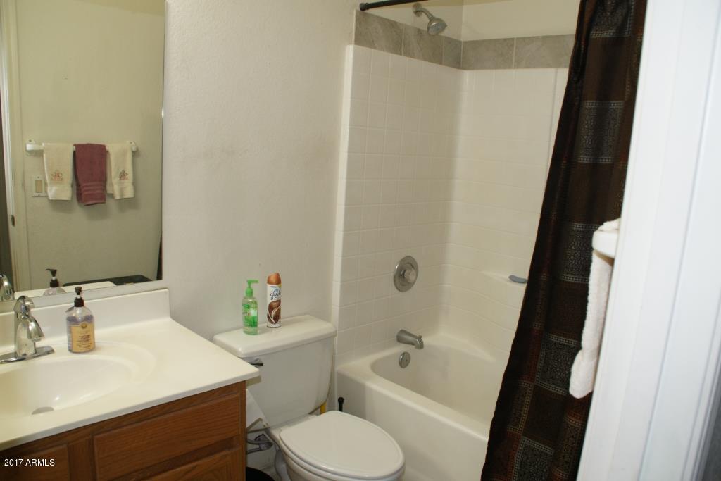8676 West Granada Road Phoenix, AZ 85037 - Photo 6 of 18 Bath