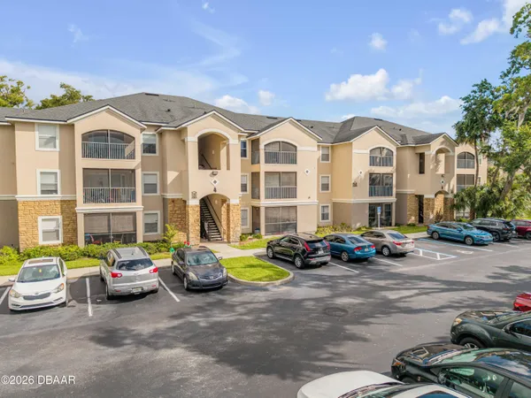 $2,000 | 940 Village Trail, Unit 4306, Port Orange, FL 32127