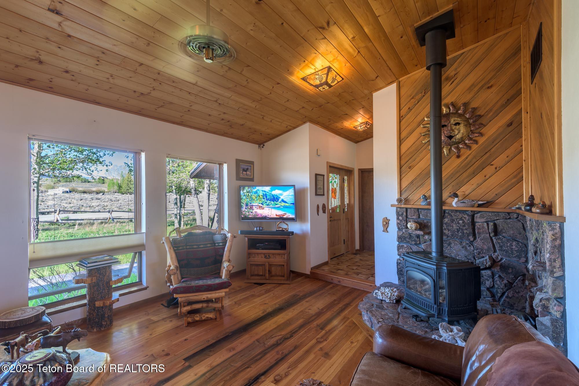 7 Park Circle Pinedale, WY 82941 - Photo 12 of 34 DSC_2693-HDR