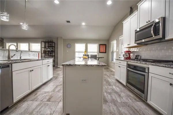 $2,995 | 5409 Buchanan Draw Road, Austin, TX 78738