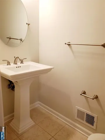 $580,000 | 67 Birch Street, Unit 310, Ridgefield Park, NJ 07660