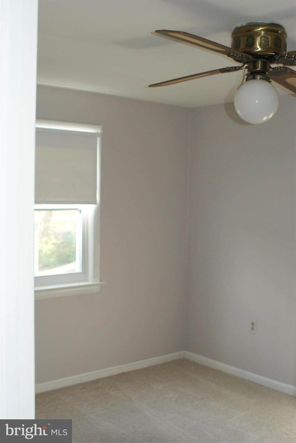 4505 Mahan Road Silver Spring, MD 20906 - Photo 13 of 22 a bathroom with a window