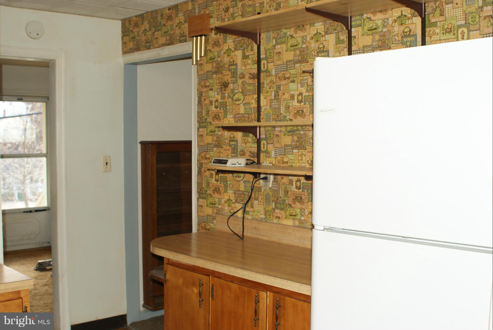 4505 Mahan Road Silver Spring, MD 20906 - Photo 8 of 22 a bathroom with a shower