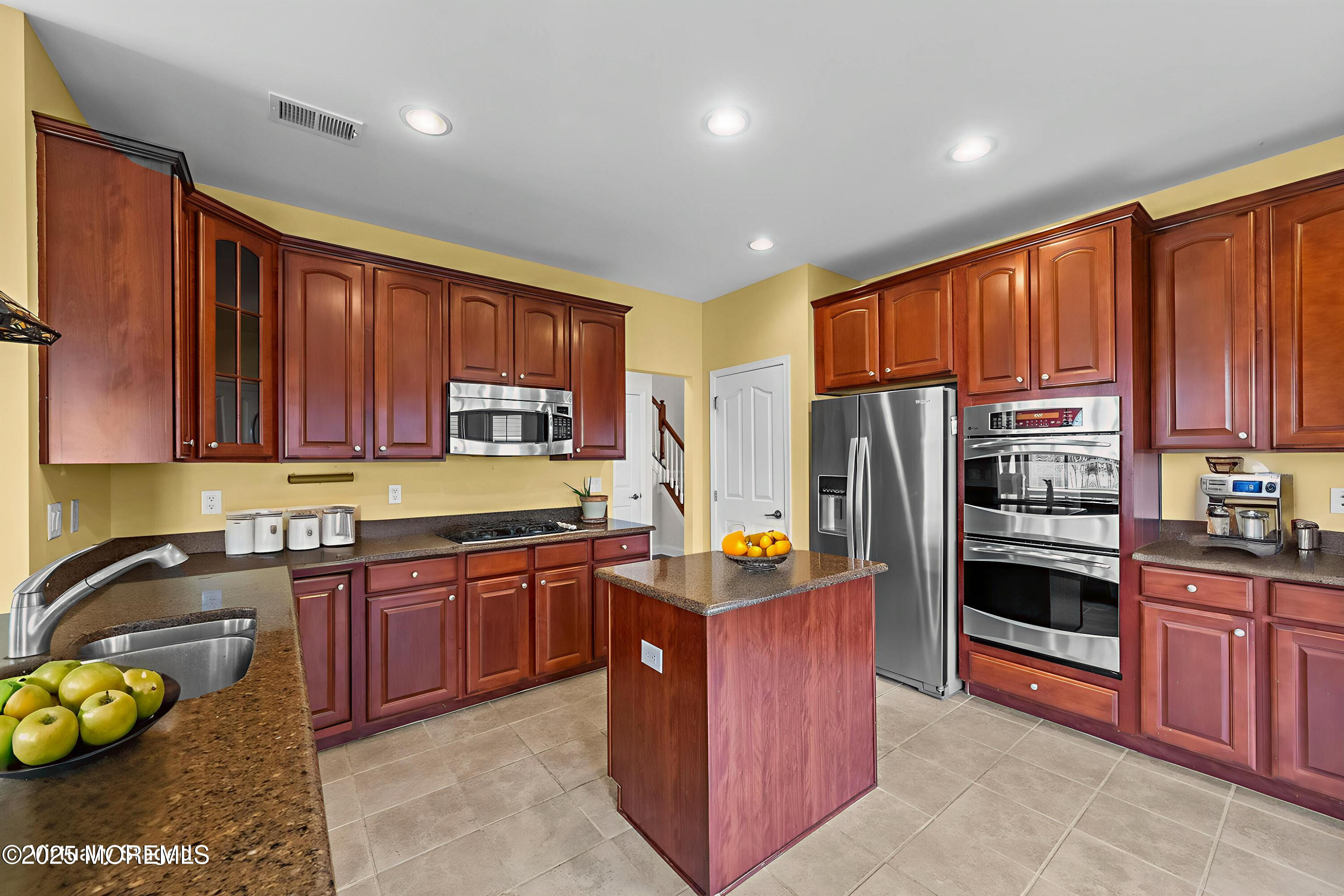 34 Avalon Way Waretown, NJ 08758 - Photo 12 of 65 31-web-or-mls-DSC02691 - Kitchen - Moder