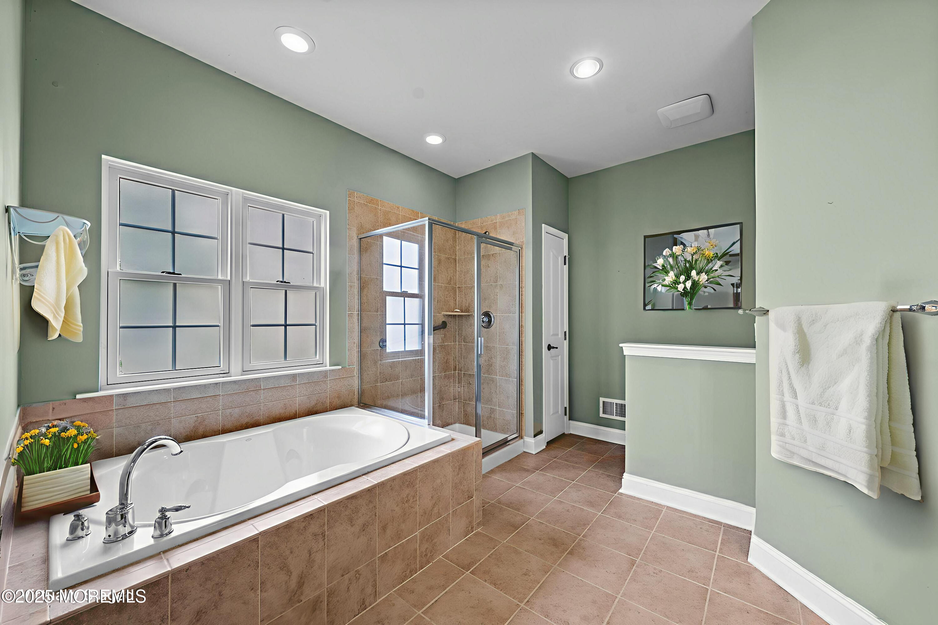 34 Avalon Way Waretown, NJ 08758 - Photo 27 of 65 41-web-or-mls-DSC02741 - Bathroom - Mode