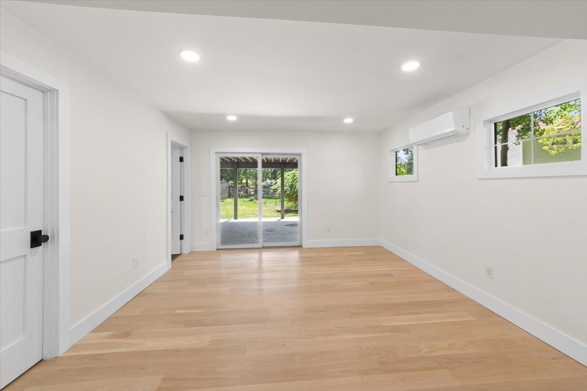 115 Mayfair Road Fairfield, CT 06824 - Photo 23 of 36