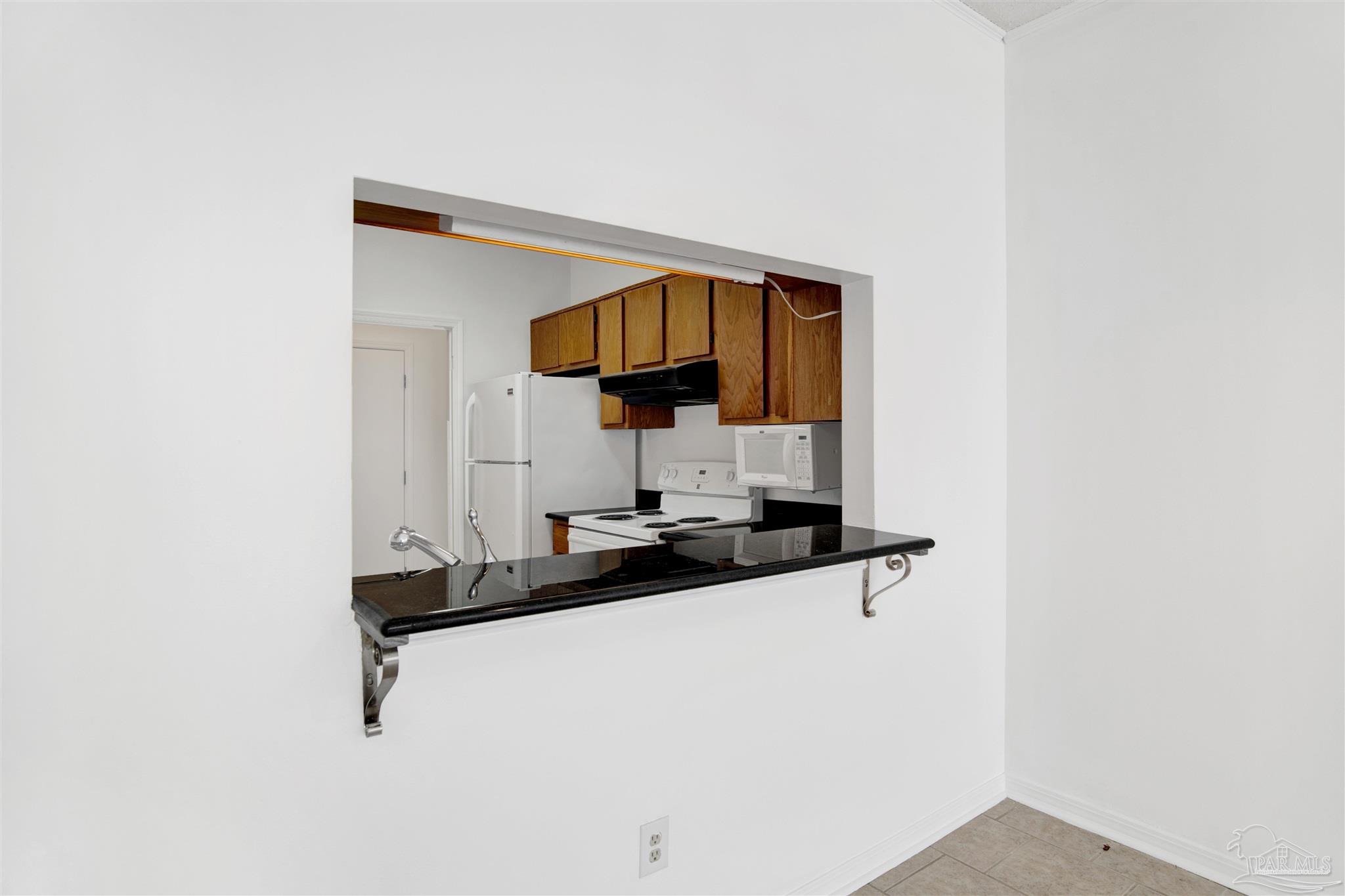 601 East Burgess Road, Unit K11 Pensacola, FL 32504 - Photo 7 of 34 a bathroom with a sink and a mirror