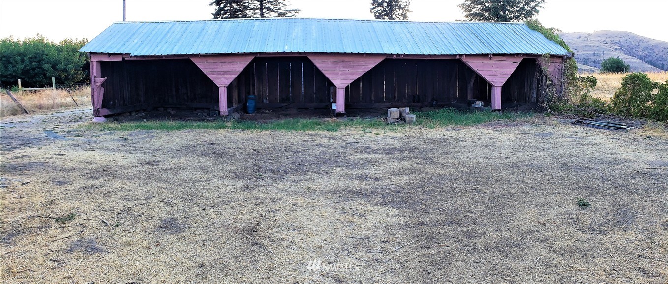 62 North Kirkpatrick Road North Omak, WA 98841 - Photo 26 of 33 a view of wooden house with wooden fence