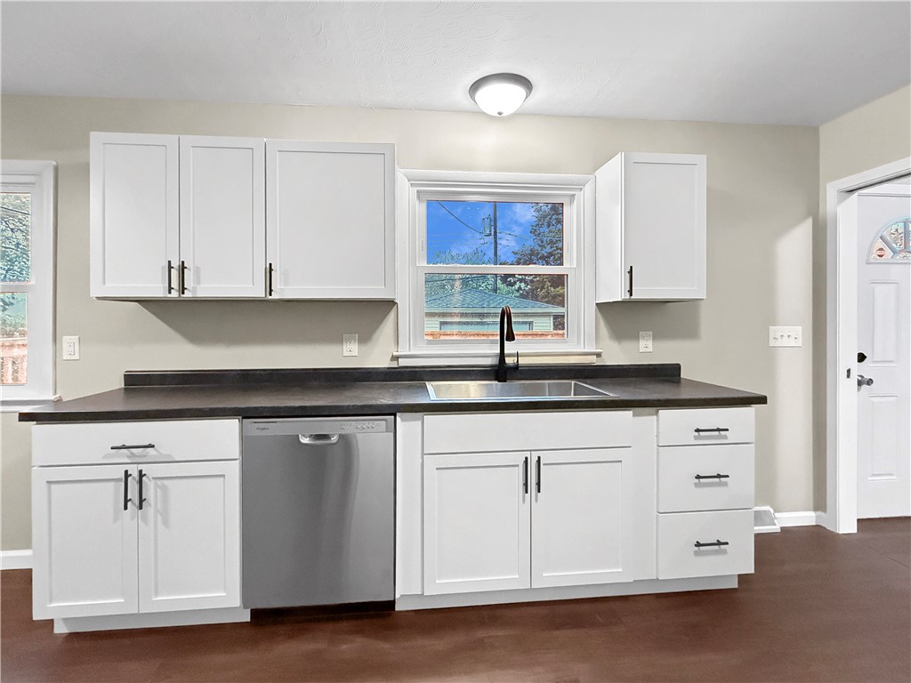 2125 Clearmont Avenue Decatur, IL 62526 - Photo 8 of 22