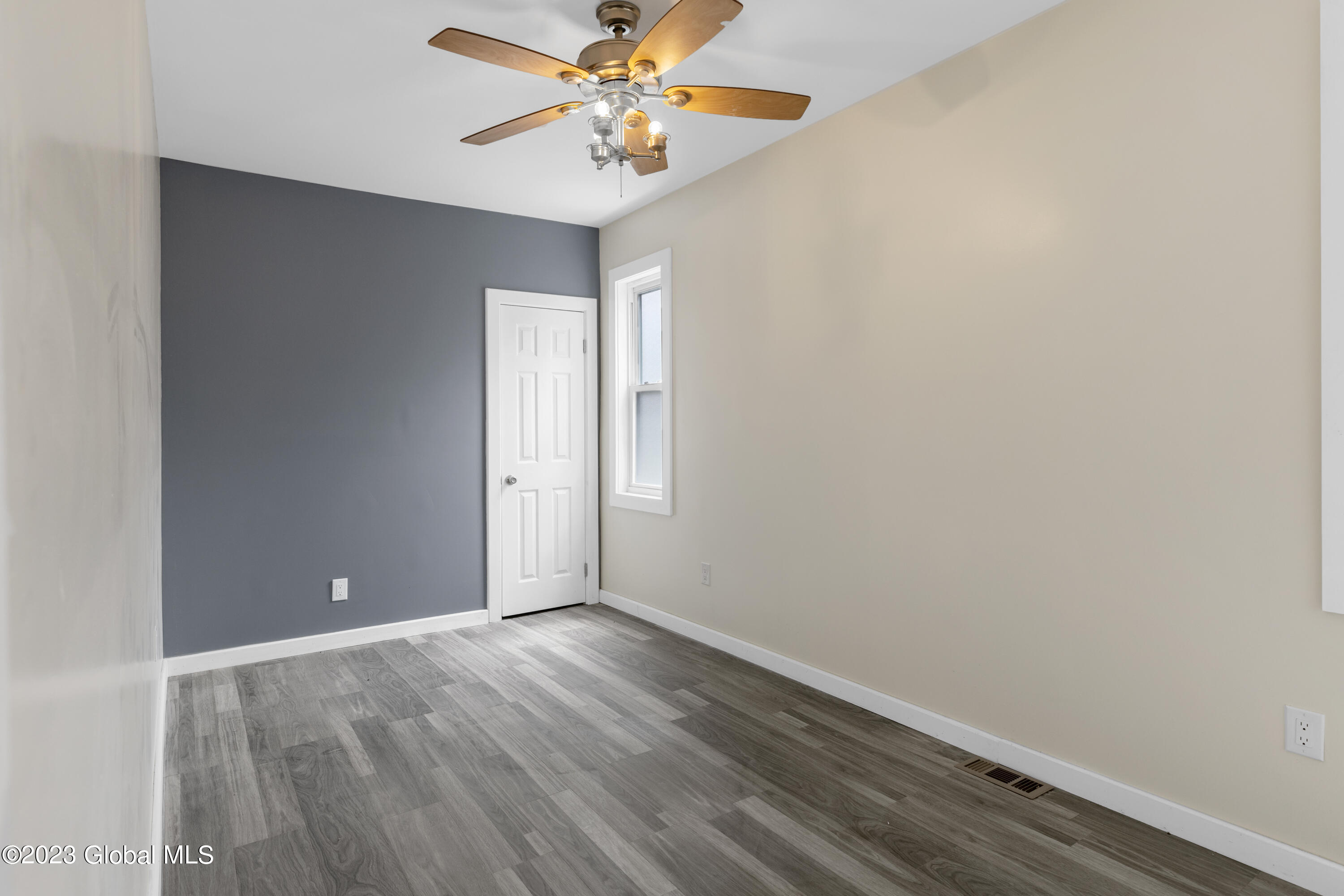 658 Crane Street Schenectady, NY 12303 - Photo 13 of 44 1 (13)
