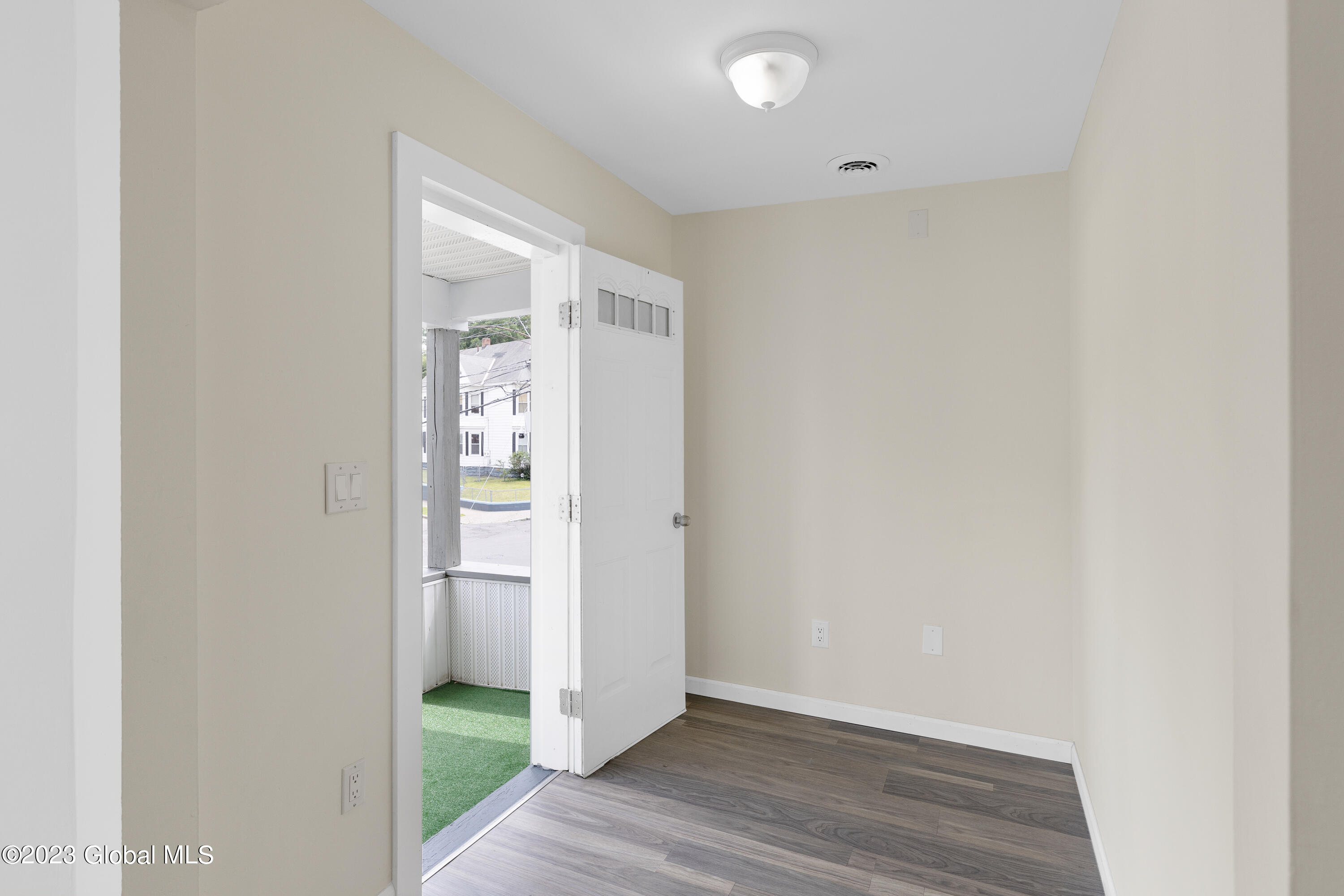 658 Crane Street Schenectady, NY 12303 - Photo 26 of 44 1 (33)