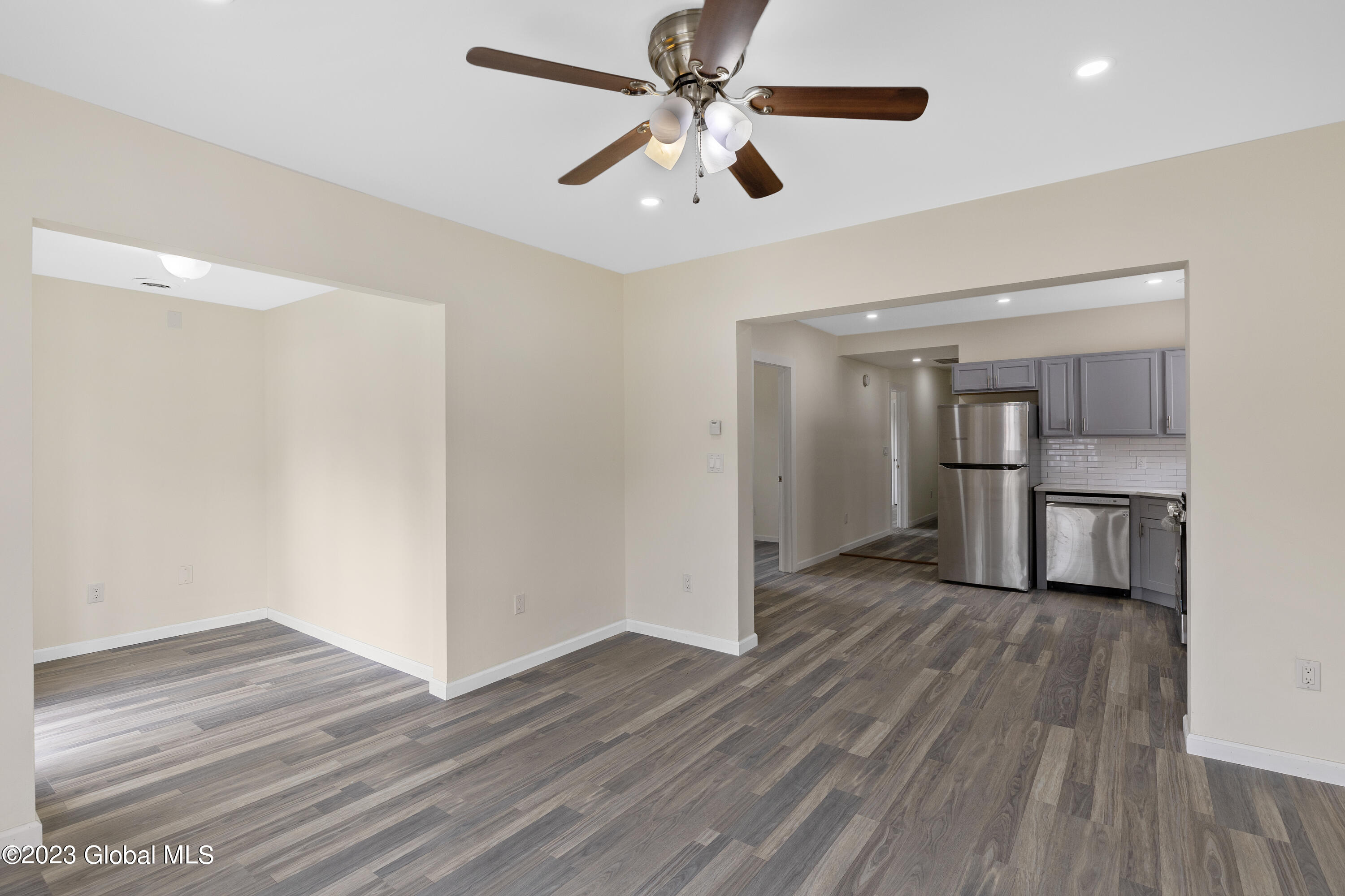 658 Crane Street Schenectady, NY 12303 - Photo 27 of 44 1 (32)