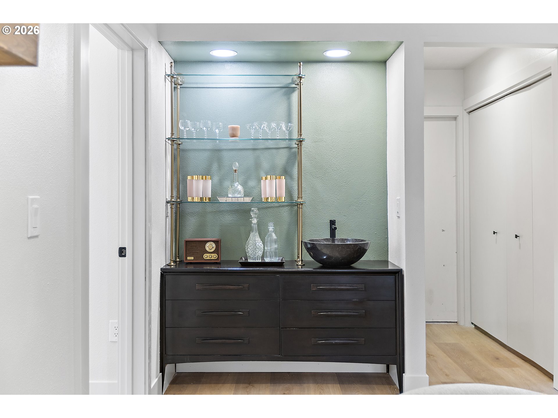 17427 Southwest Rivendell Drive Portland, OR 97224 - Photo 15 of 35 Wet Bar