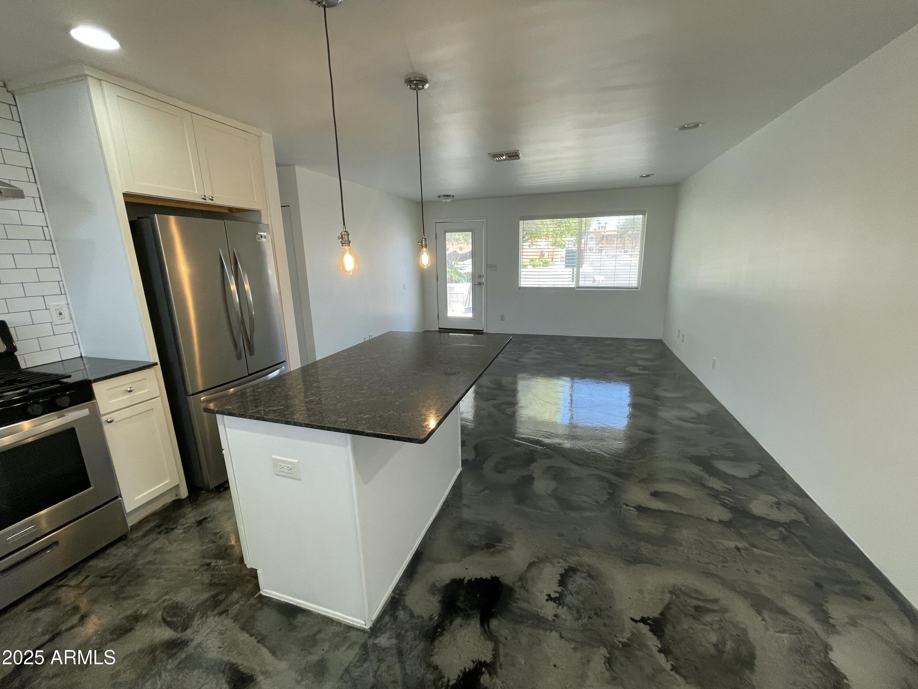 3416 North 37th Street, Unit 1 Phoenix, AZ 85018 - Photo 3 of 18 IMG_7090