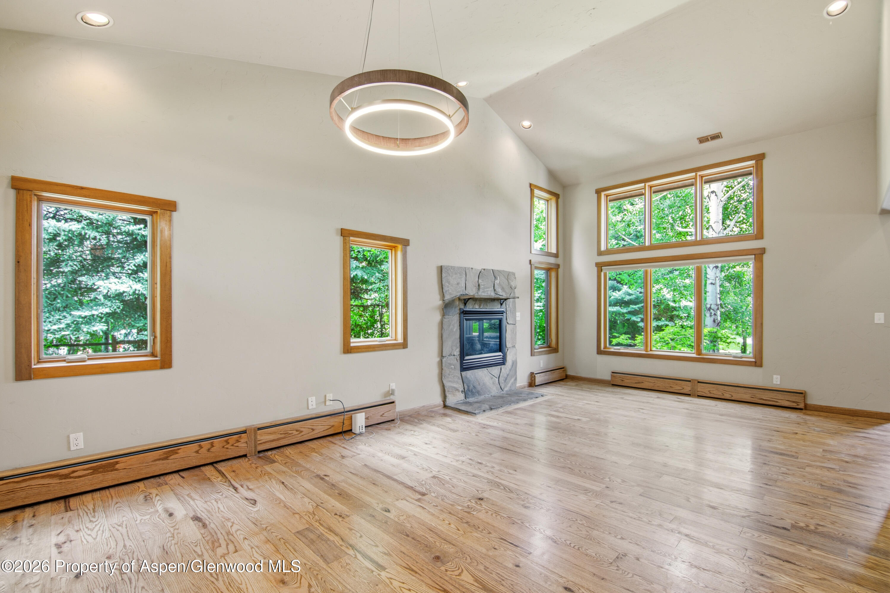 33 Iron Horse Road Carbondale, CO 81623 - Photo 12 of 16 Dining room