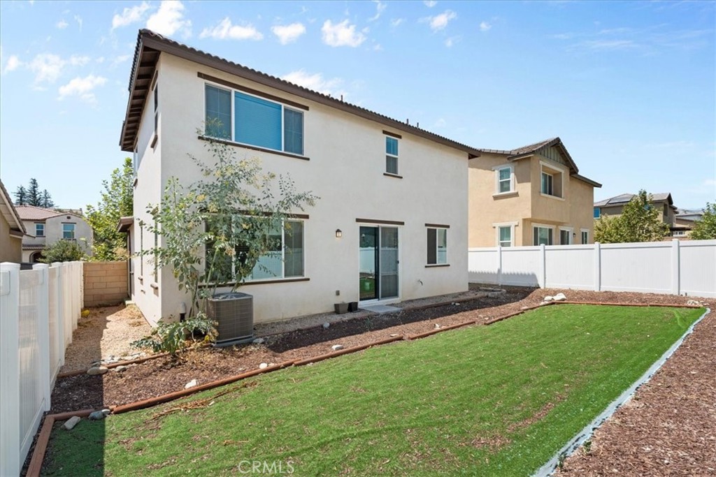 2335 Powell Drive Rialto, CA 92377 - Photo 31 of 50