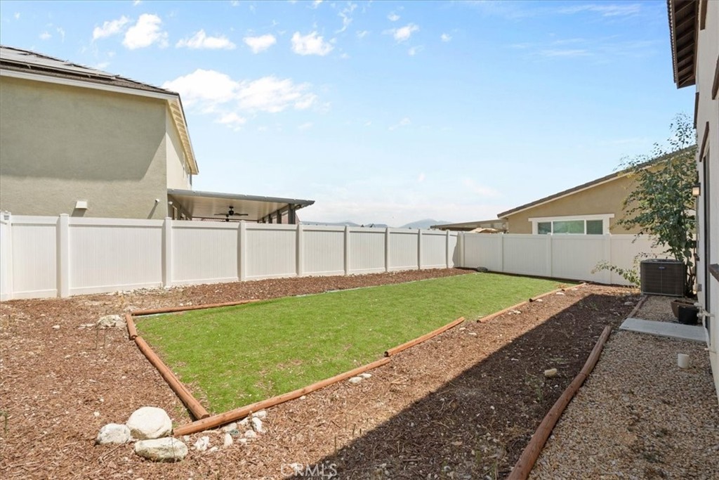 2335 Powell Drive Rialto, CA 92377 - Photo 32 of 50