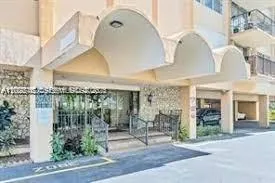 $1,700 | 1470 Northeast 125th Terrace, Unit 809, North Miami, FL 33161