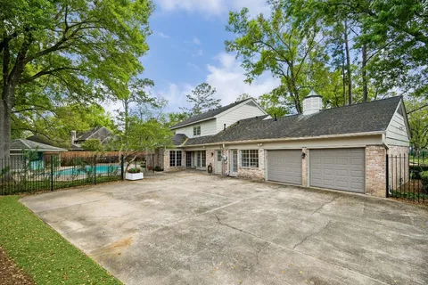 $2,795,000 | 10810 Oak Creek Street, Houston, TX 77024