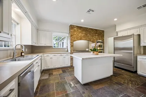 $2,795,000 | 10810 Oak Creek Street, Houston, TX 77024