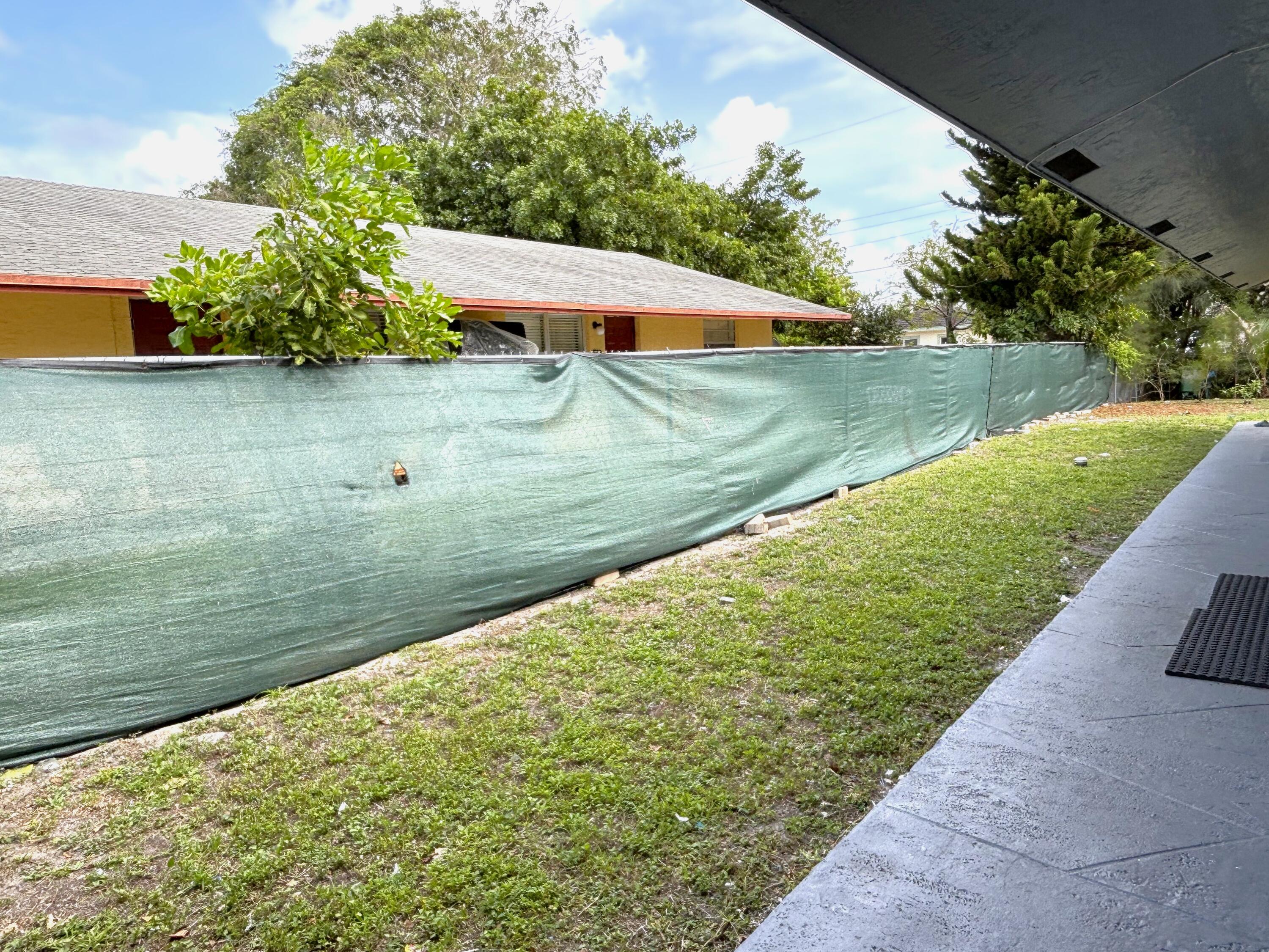 830 Southwest 10th Street Pompano Beach, FL 33060 - Photo 7 of 11 IMG_8629